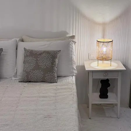 - 1br House - Islander House Apartment *