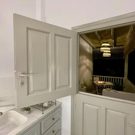 Islander House - One Bedroom House * Naousa