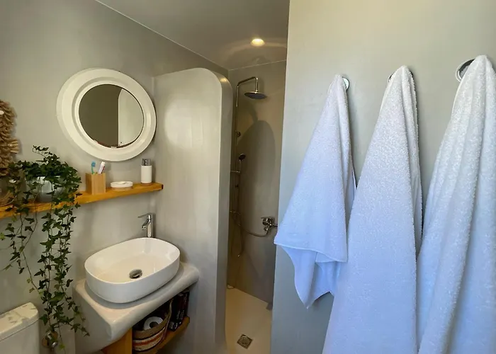 - 1br House - Islander House *